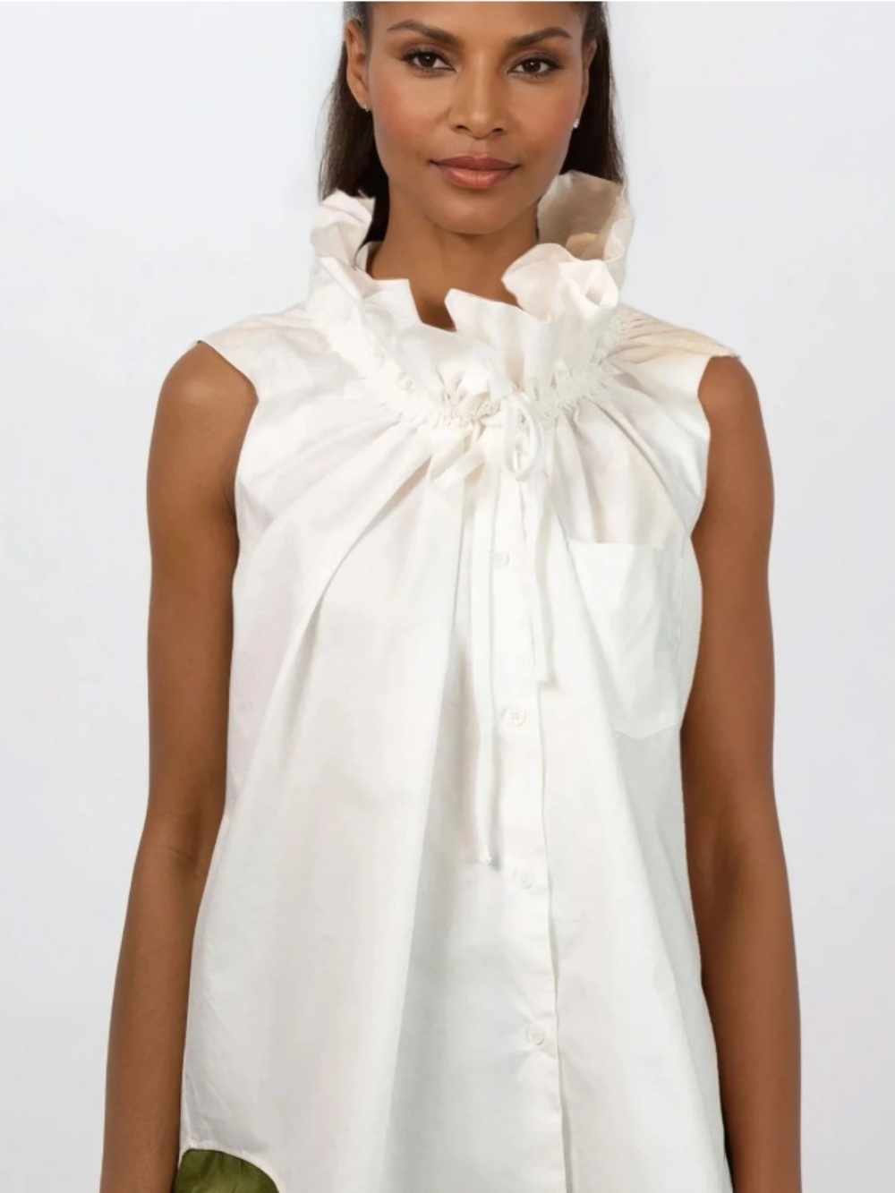 Kate Hewko White Exaggerated Ruffle Sleeveless Blouse size Large